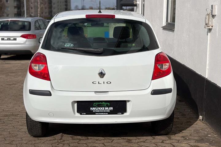 undefined Renault Clio II fra 2008 set udefra