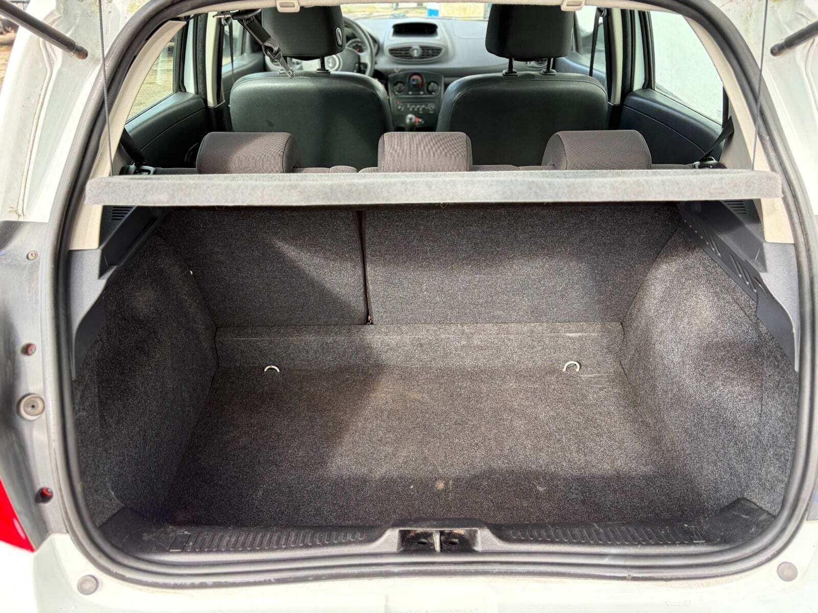 undefined Renault Clio II fra 2008 set indefra