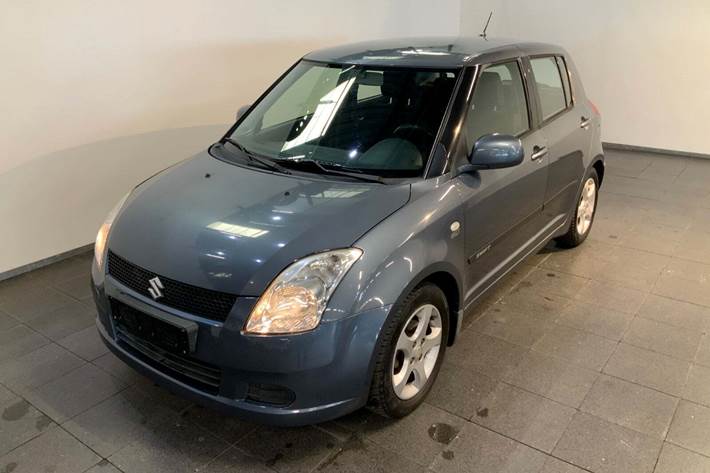 Grå Suzuki Swift fra 2007