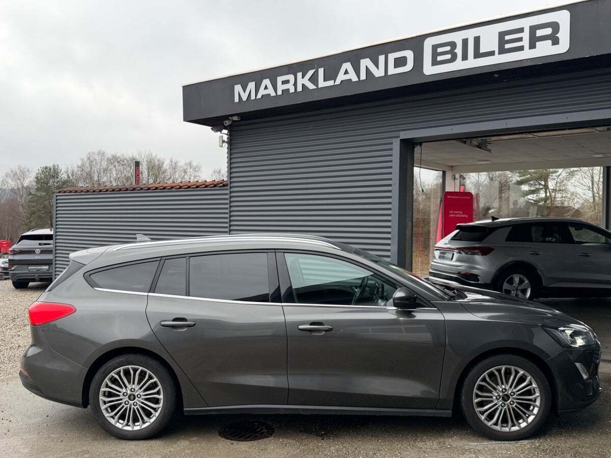 Ford Focus 1,0 EcoBoost mHEV Titanium X stc.