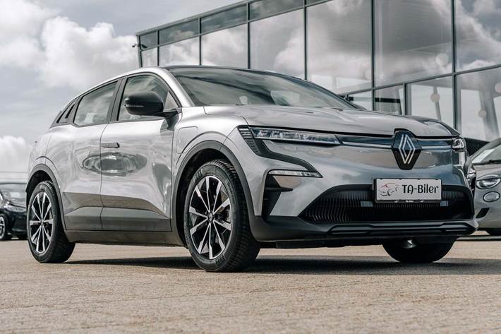 Grå Renault Megane E-Tech fra 2024
