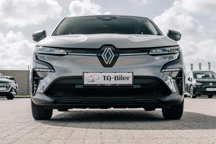 Grå Renault Megane E-Tech fra 2024