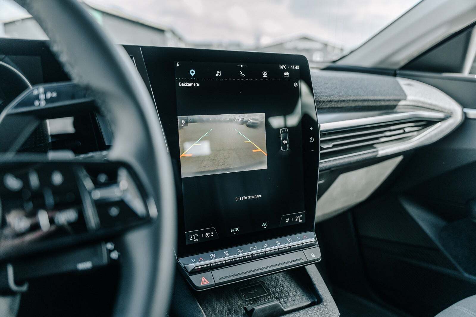 Grå Renault Megane E-Tech fra 2024