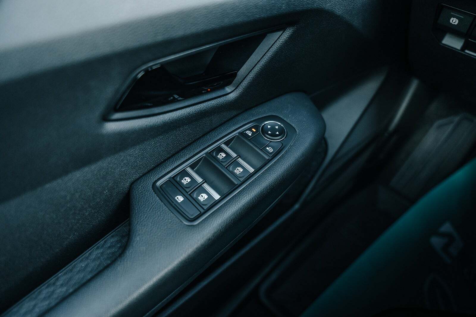 Grå Renault Megane E-Tech fra 2024