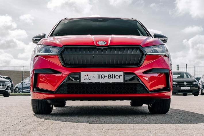 Rød Skoda Enyaq fra 2022