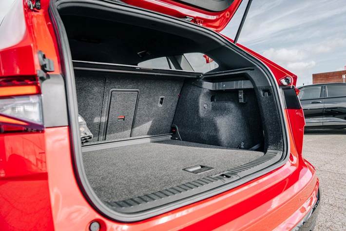 Rød Skoda Enyaq fra 2022