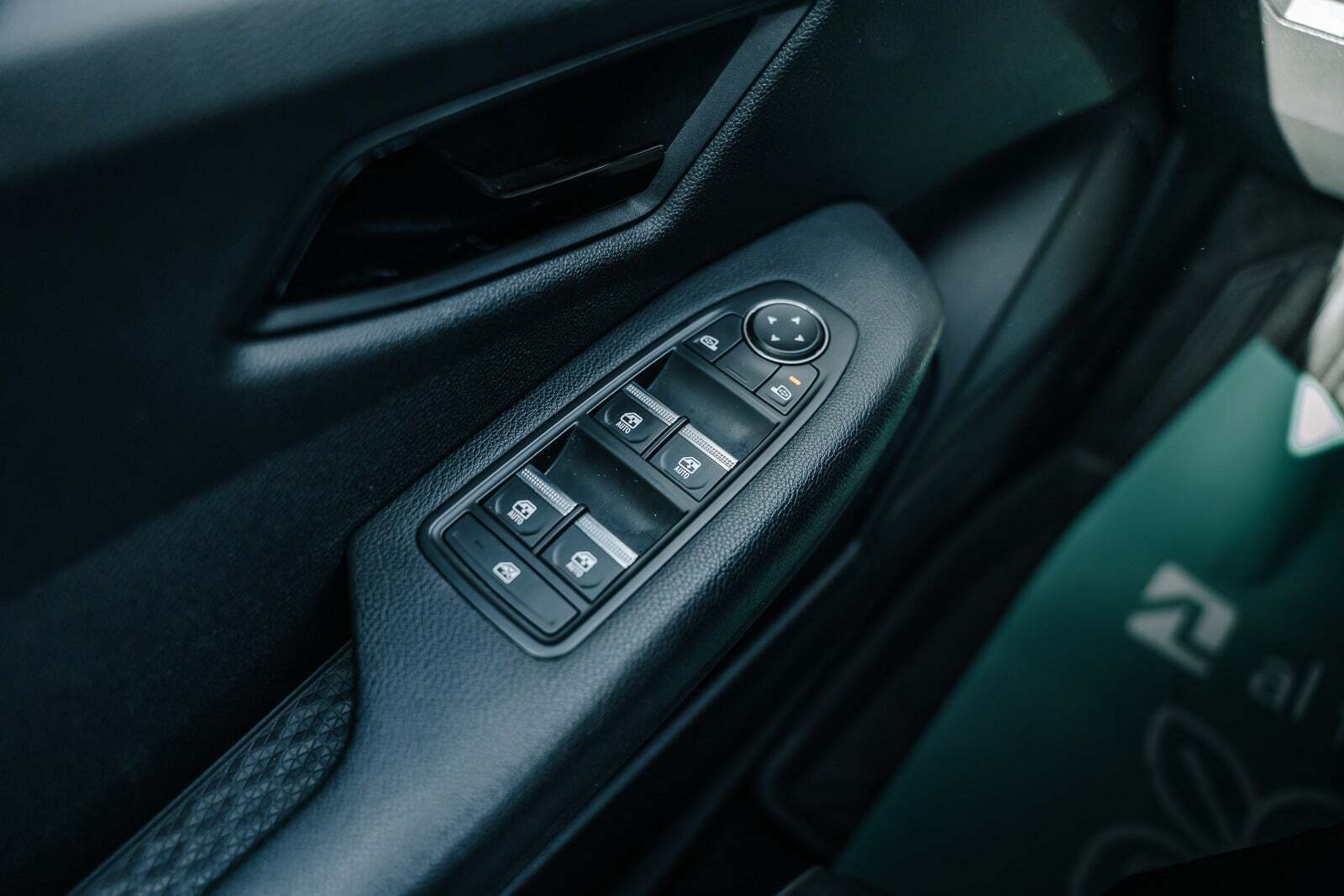 Hvid Renault Megane E-Tech fra 2024