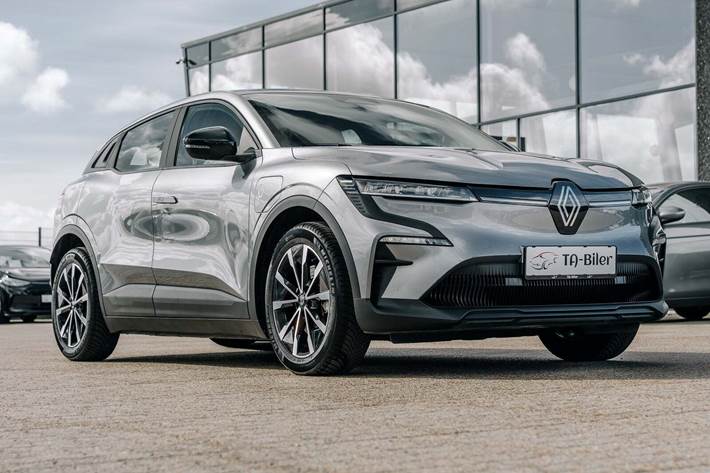 Grå Renault Megane E-Tech fra 2023