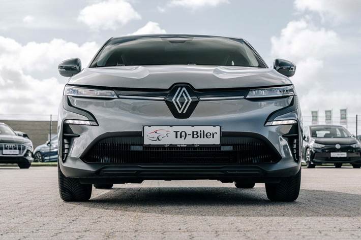 Grå Renault Megane E-Tech fra 2023