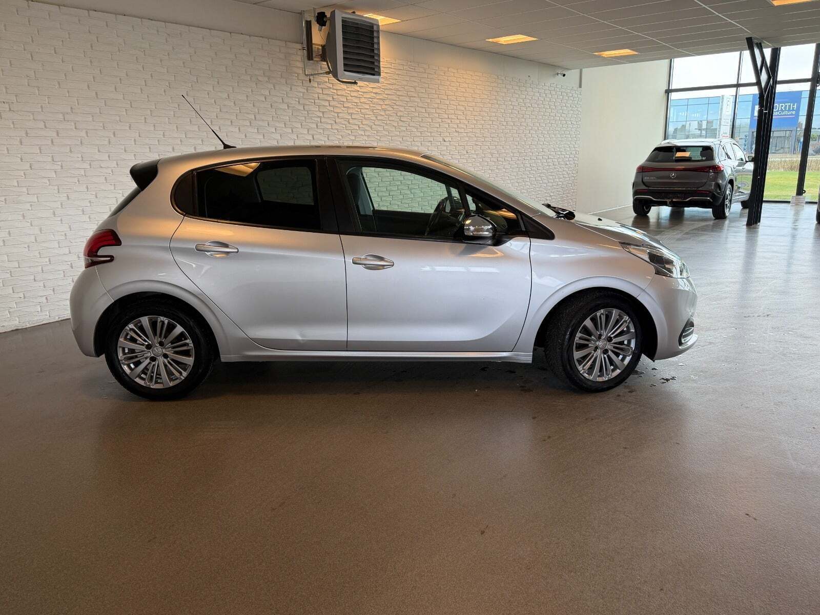 Peugeot 208 1,2 VTi 82 Active