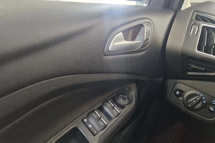 Sort Ford Grand C-Max fra 2017