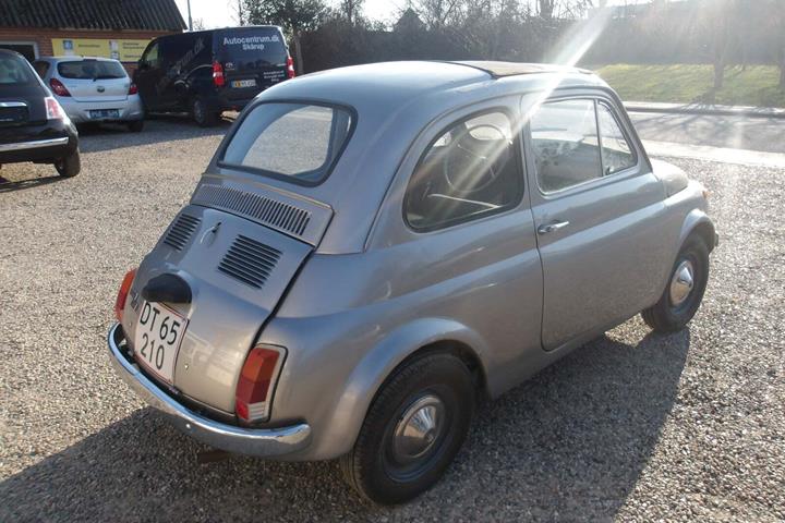 Sølv Fiat 500 fra 1970