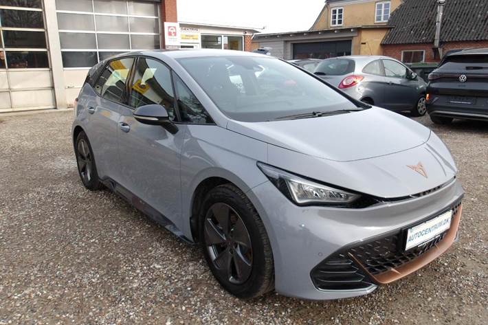 Grå Cupra Born fra 2024