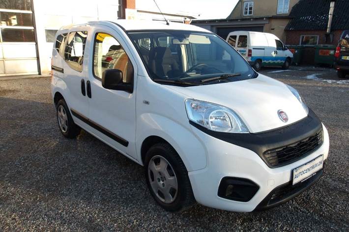 Hvid Fiat Qubo fra 2017