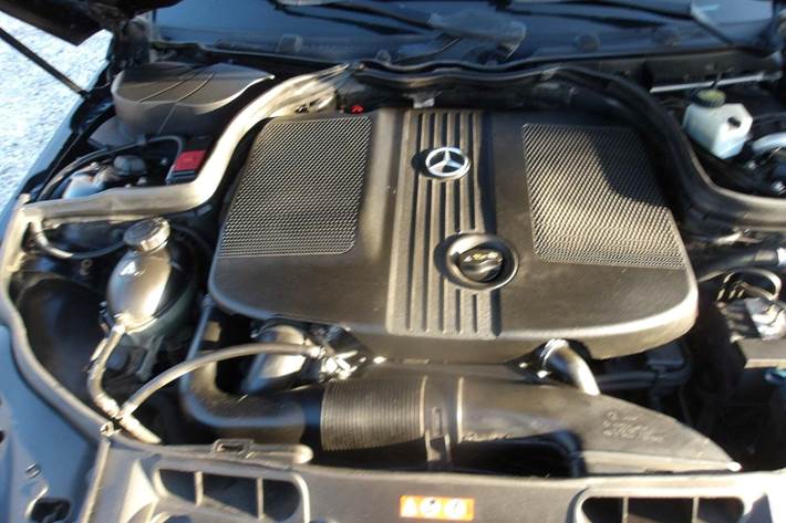 Sort Mercedes C250 fra 2010