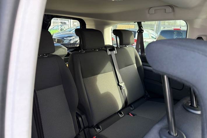 Sort Toyota Proace Verso fra 2024