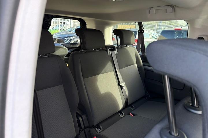Sort Toyota Proace Verso fra 2024