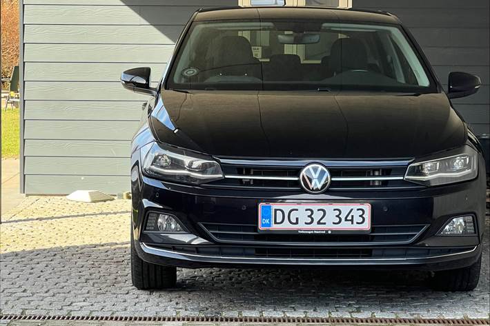 Sort VW Polo fra 2021