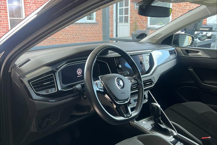 Sort VW Polo fra 2021