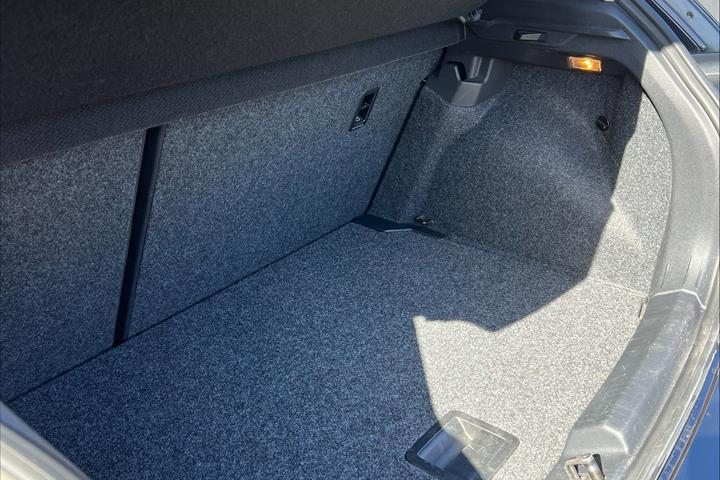 Sort VW Polo fra 2021