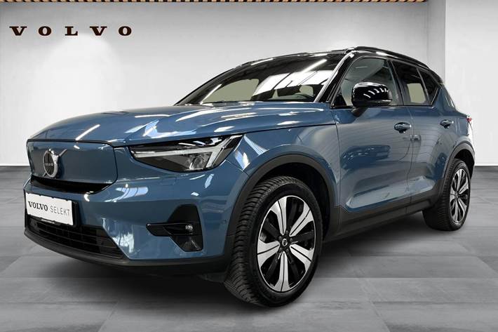 Blå Volvo XC40 fra 2022