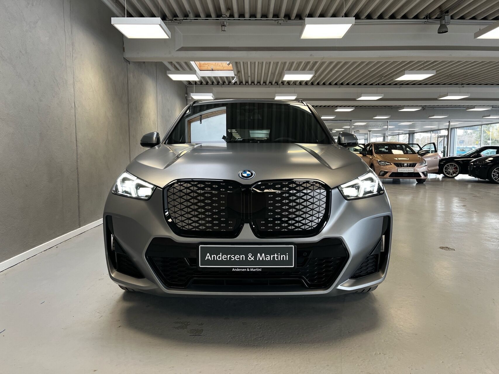 BMW iX1 xDrive30 EL M-Sport 4x4 313HK 5d Aut.