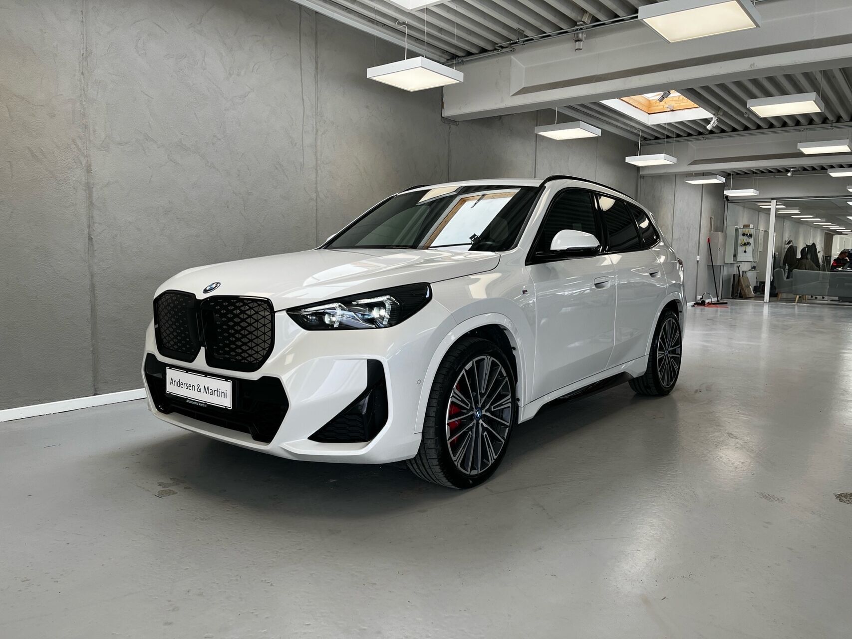 BMW iX1 xDrive30 EL M-Sport 4x4 313HK 5d Aut.
