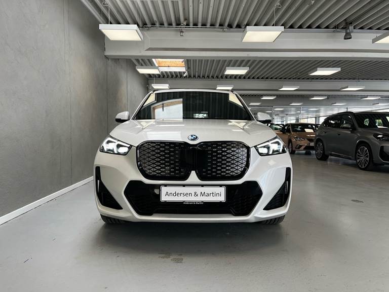 BMW iX1 xDrive30 EL M-Sport 4x4 313HK 5d Aut.
