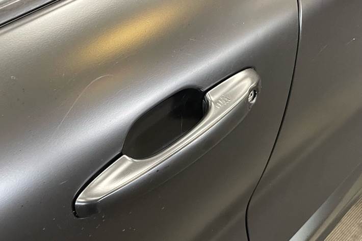 Sort Ford Kuga fra 2021