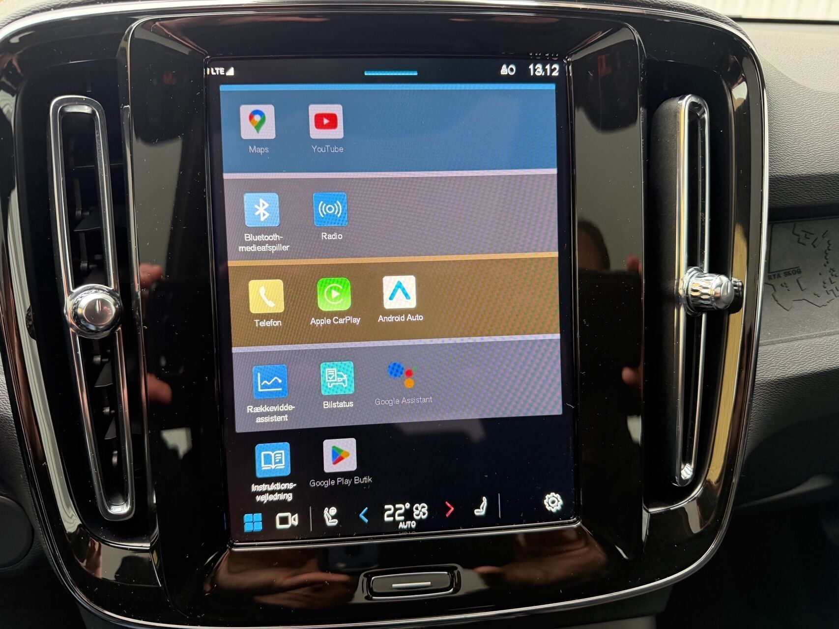 Sort Volvo EC40 fra 2024