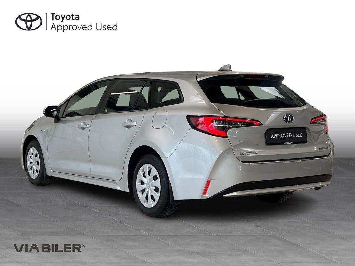 Toyota Corolla 1,8 Touring Sports Hybrid H1 E-CVT 122HK Stc Trinl. Gear