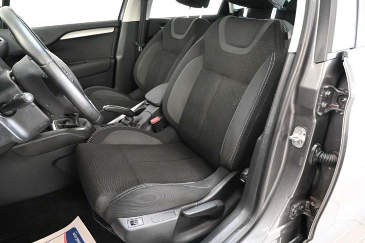 Grå Citroën C4 fra 2017