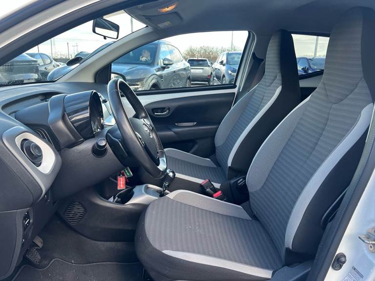 Toyota Aygo 1,0 VVT-I X-pression X-Shift 72HK 5d Aut.