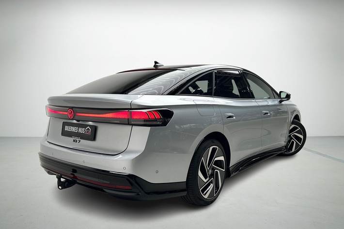 Sølv VW ID.7 fra 2025