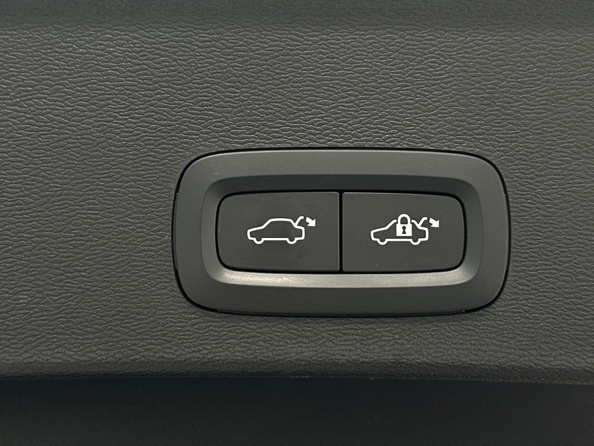 Hvid Volvo XC40 fra 2022