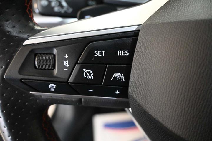 Sort Seat Leon fra 2021