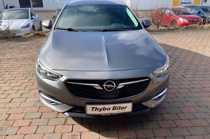 undefined Opel Insignia fra 2017