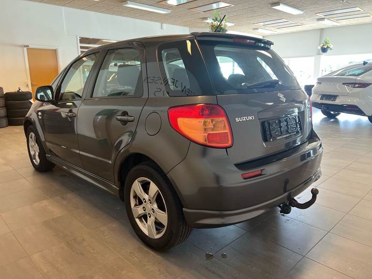 Suzuki SX4 1,6 16V GL 120HK 5d