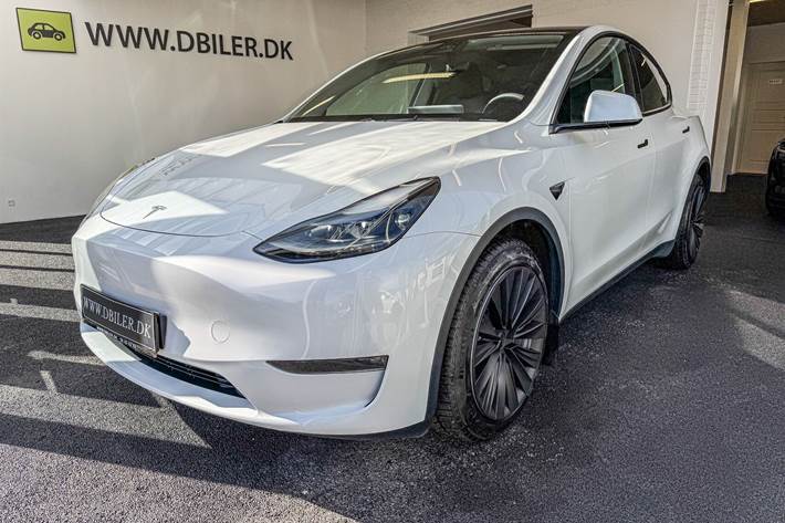 undefined Tesla Model Y fra 2023