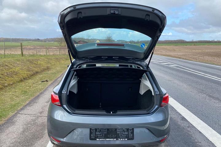 Grå Seat Leon fra 2017