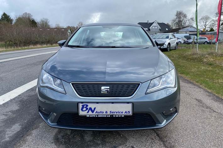 Grå Seat Leon fra 2017