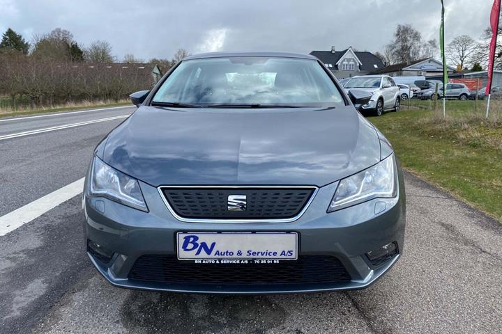 Grå Seat Leon fra 2017