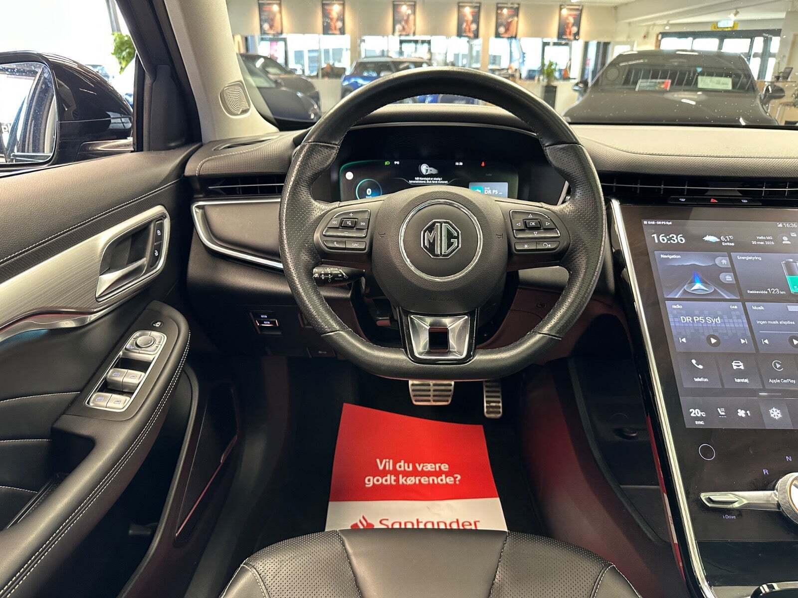 Grå MG Marvel R fra 2023