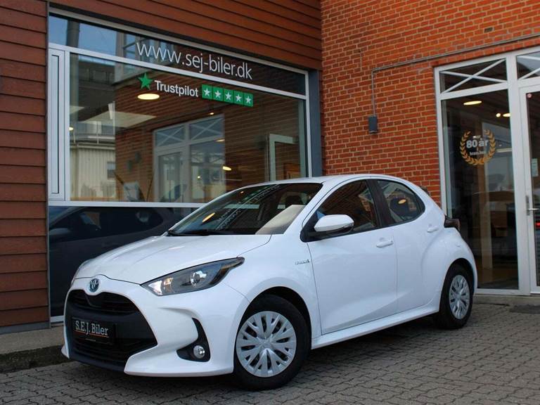 Toyota Yaris 1,5 Hybrid H3 e-CVT