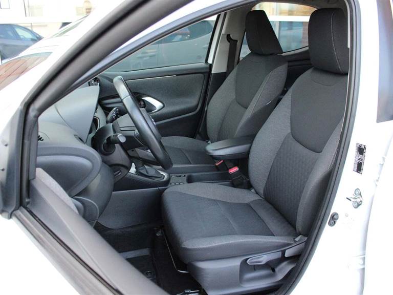 Toyota Yaris 1,5 Hybrid H3 e-CVT