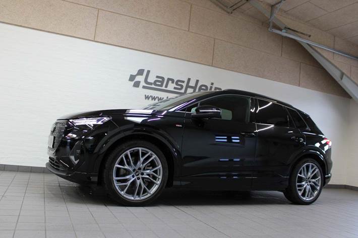 Sort Audi Q4 e-tron fra 2025