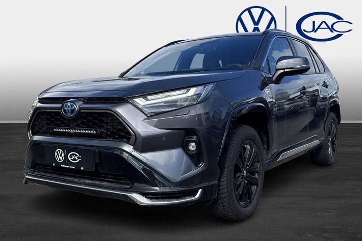 Grå Toyota RAV4 fra 2022