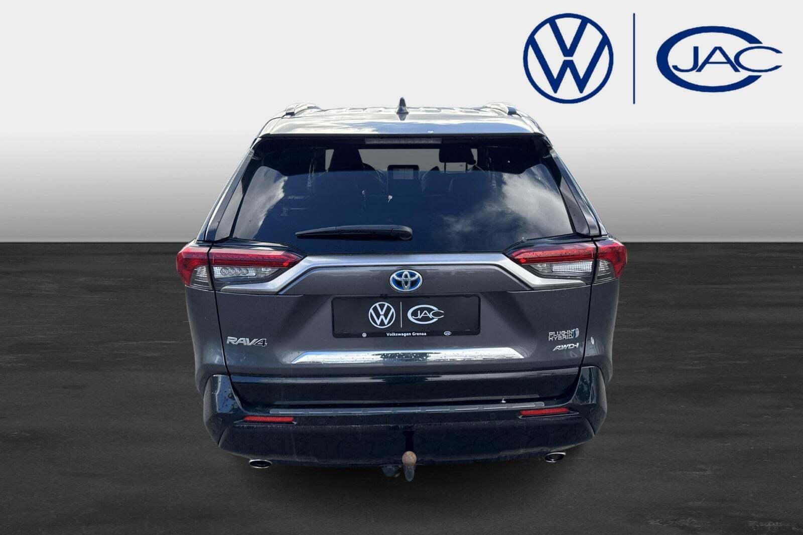 Grå Toyota RAV4 fra 2022