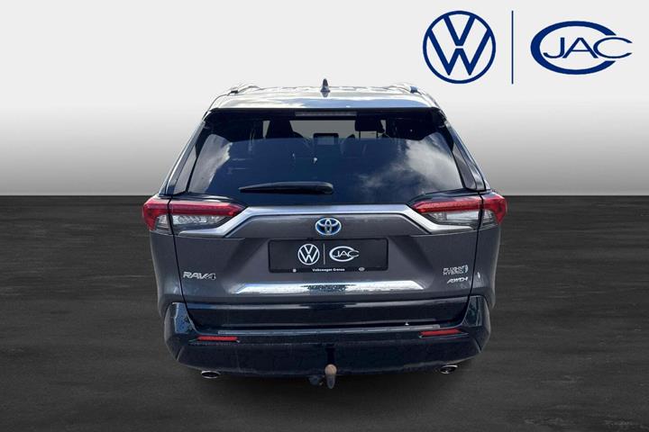 Grå Toyota RAV4 fra 2022