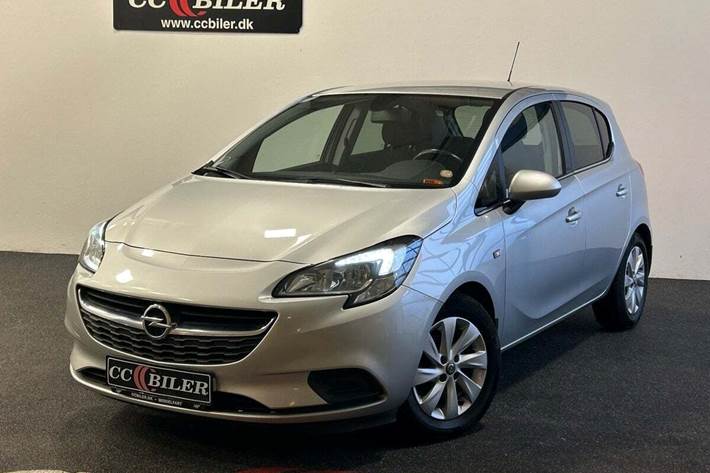 Sølv Opel Corsa fra 2019